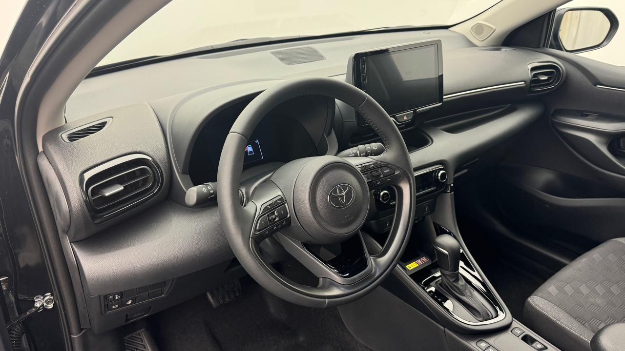 Toyota<br>Yaris 1.5 Sport e-CVT