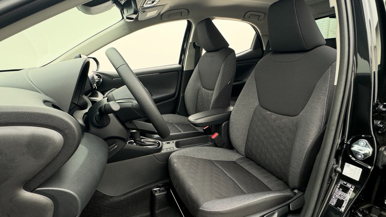 Toyota<br>Yaris 1.5 Sport e-CVT