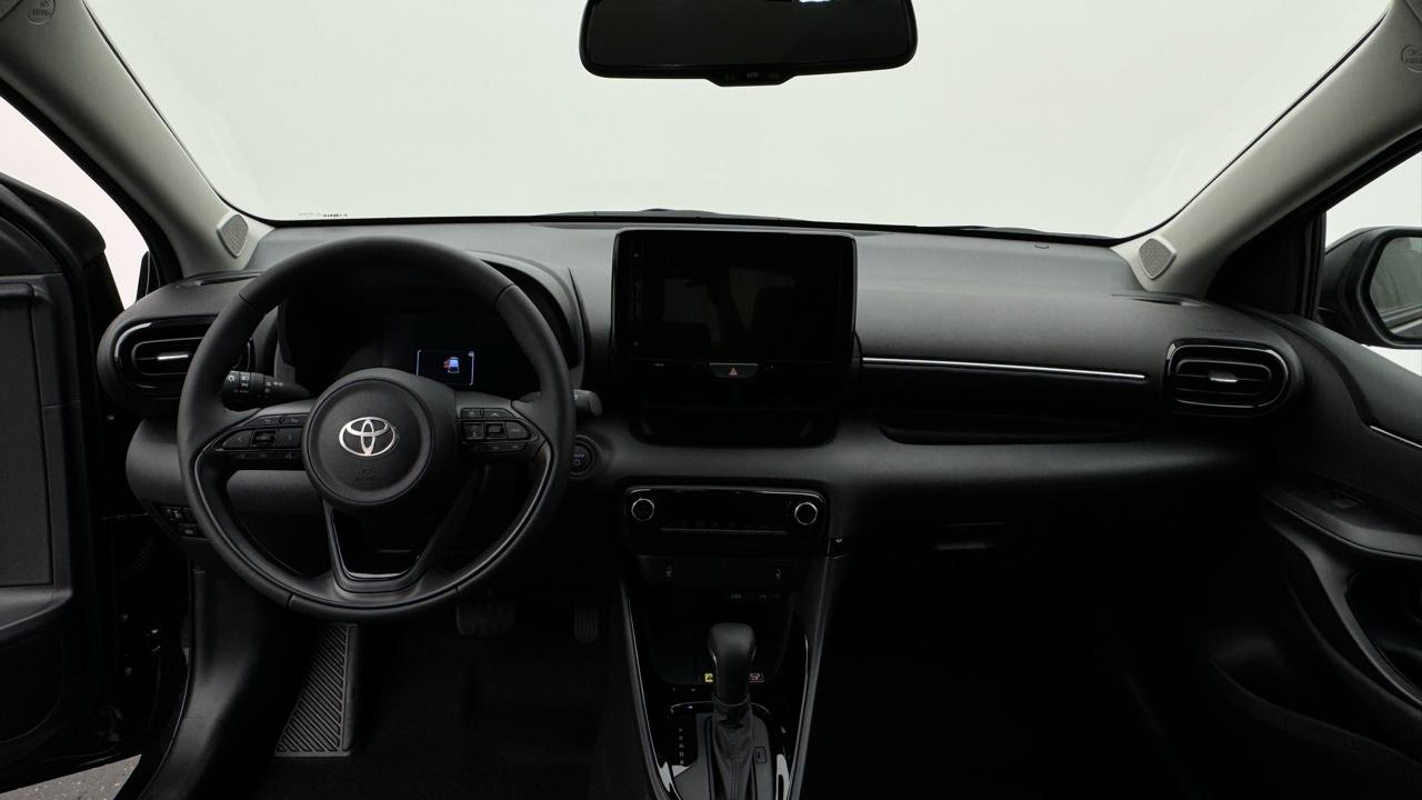 Toyota<br>Yaris 1.5 Sport e-CVT