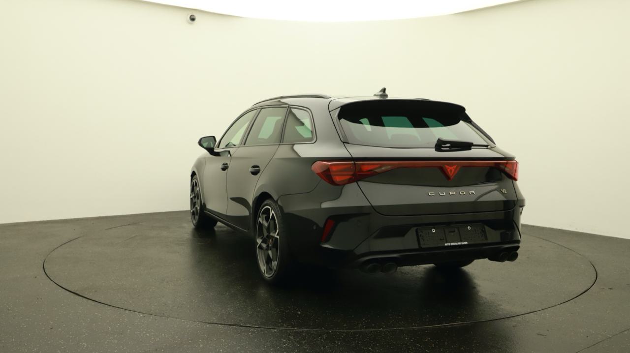 Cupra<br>LEON ST 2.0 TSI VZ DSG 4Drive