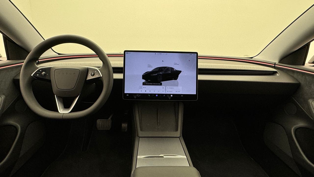 Tesla<br>Model 3 Long Range Dual Motor AWD