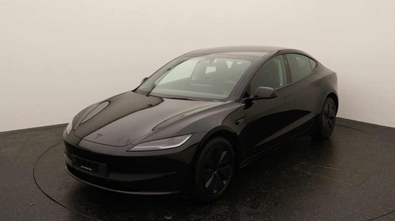 Tesla<br>Model 3 Long Range Dual Motor AWD