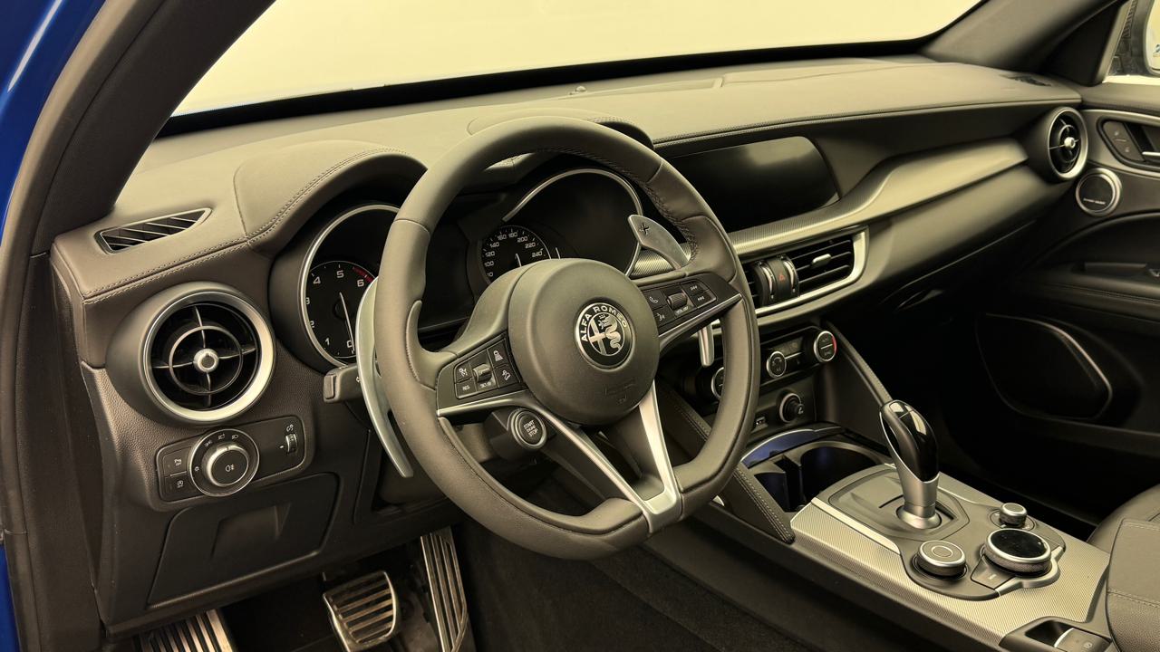 Alfa Romeo<br>Stelvio 2.0 Sport Q4 A