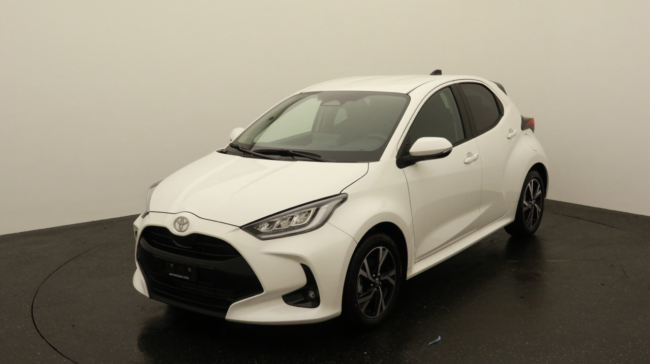 Toyota<br>Yaris 1.5 Sport e-CVT