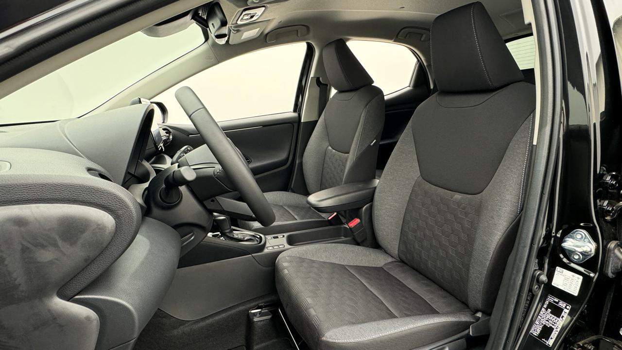Toyota<br>Yaris 1.5 Sport e-CVT
