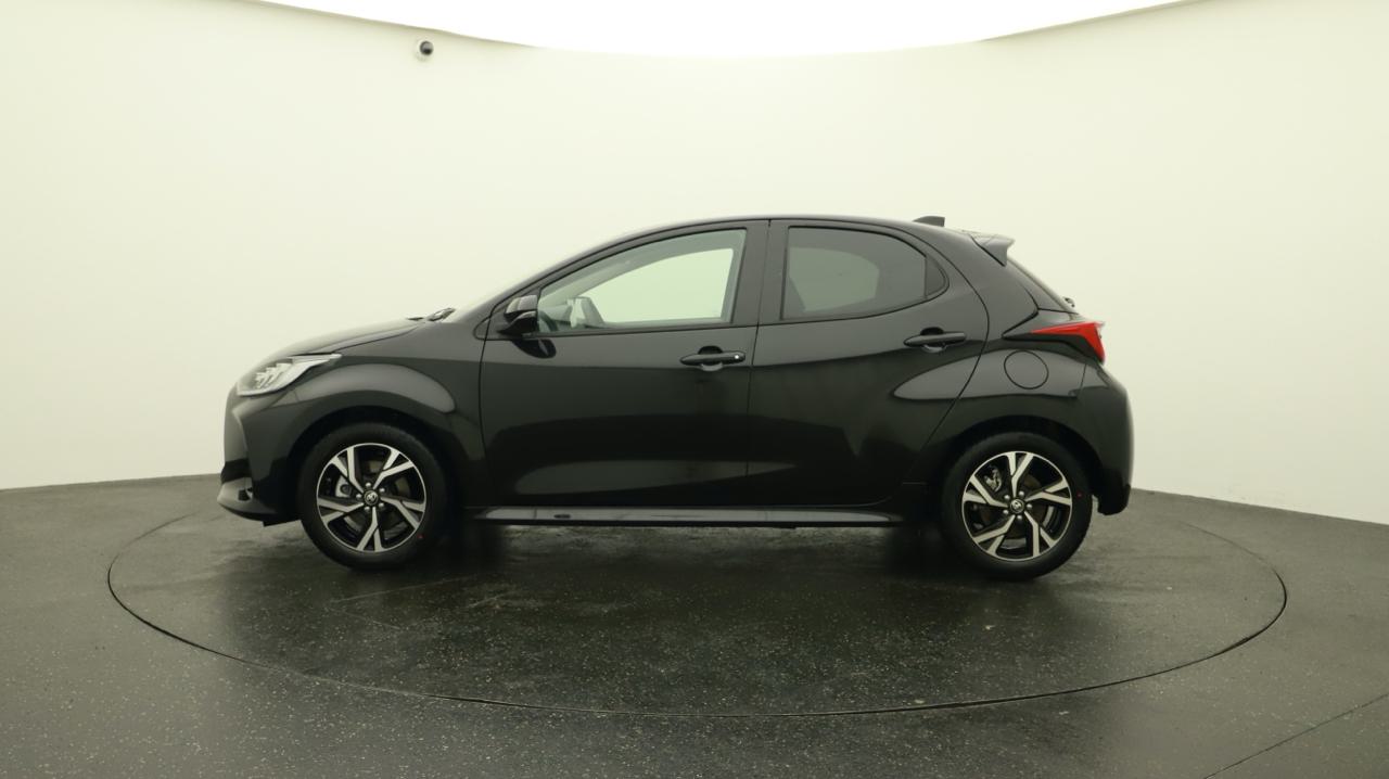 Toyota<br>Yaris 1.5 Sport e-CVT