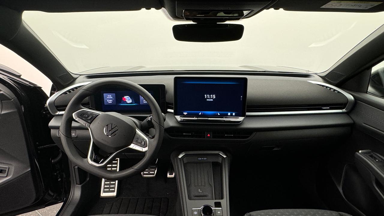 VW<br>T-Roc 1.5 eTSI mHEV R-Line DSG