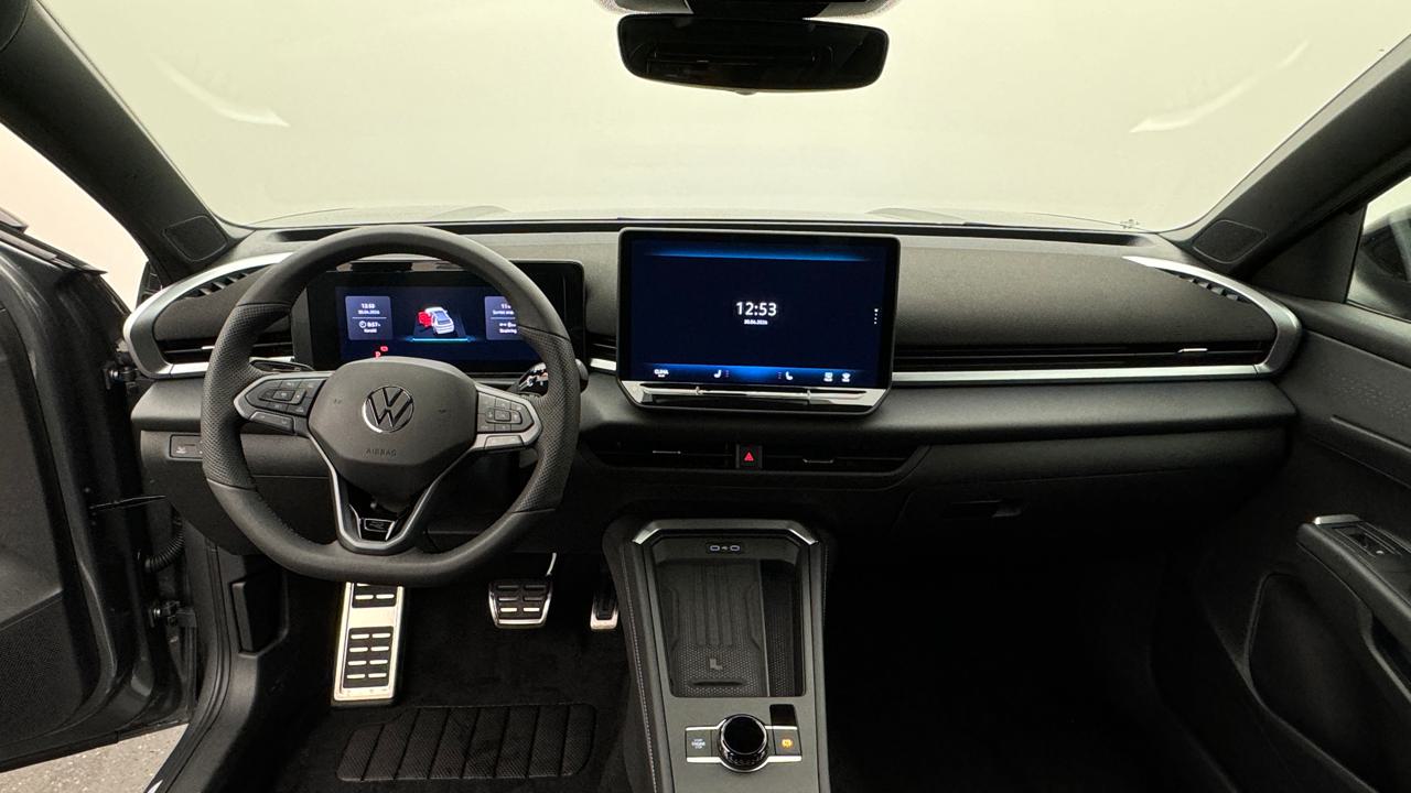 VW<br>T-Roc 1.5 eTSI mHEV R-Line DSG