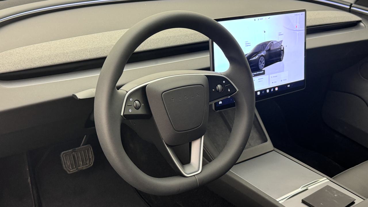 Tesla<br>Model 3 Long Range Dual Motor AWD