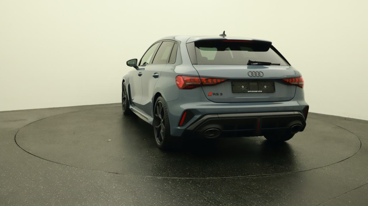 Audi<br>RS3 Sportback 2.5 TSI quattro S-tronic