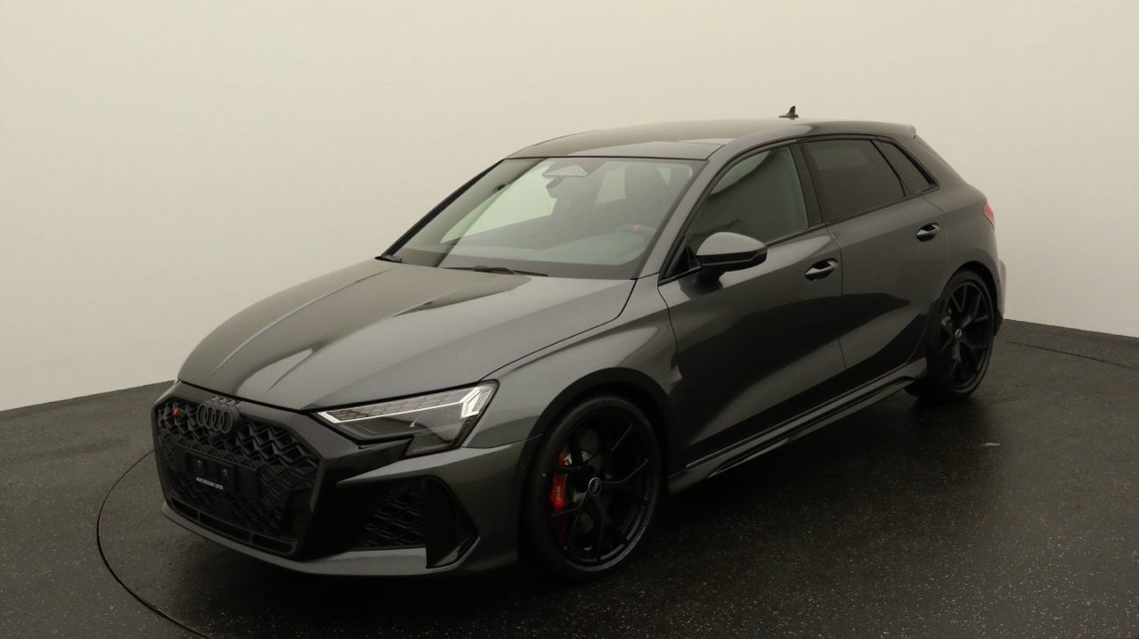 Audi<br>RS3 Sportback 2.5 TSI quattro S-tronic