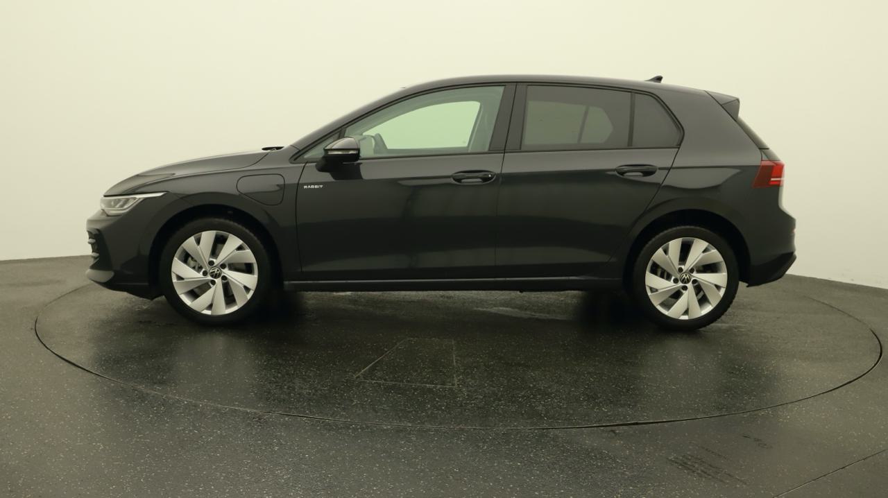 VW<br>Golf VIII 1.5 TSI PHEV Limited
