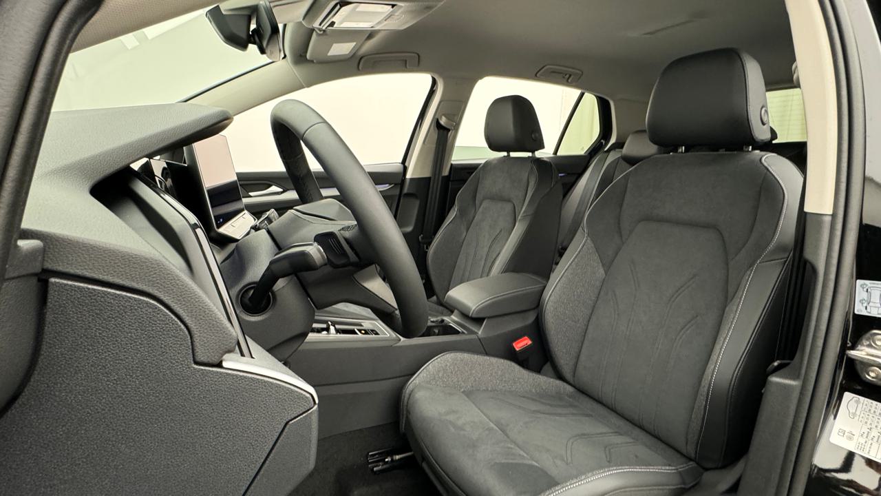 VW<br>Golf VIII 1.5 TSI PHEV Limited