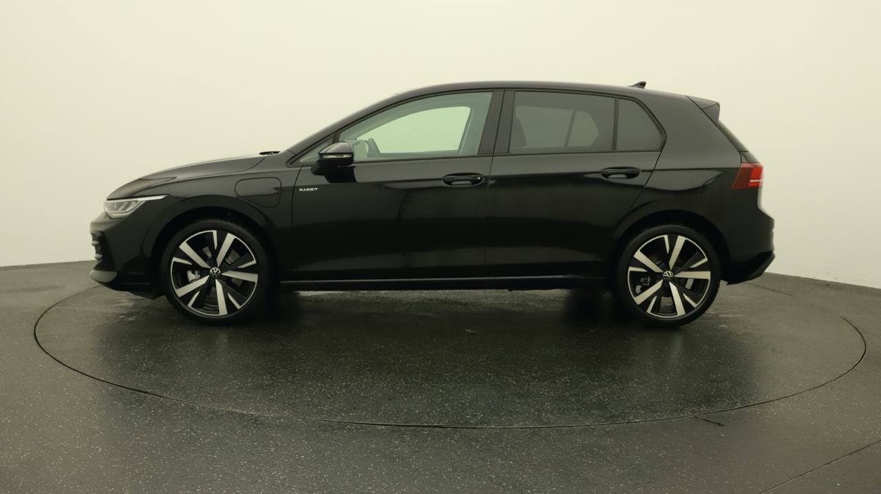 VW<br>Golf VIII 1.5 TSI PHEV Limited