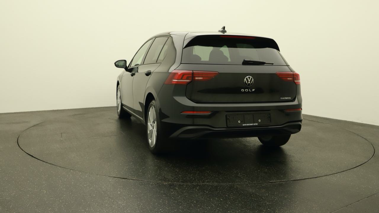 VW<br>Golf VIII 1.5 TSI PHEV Limited