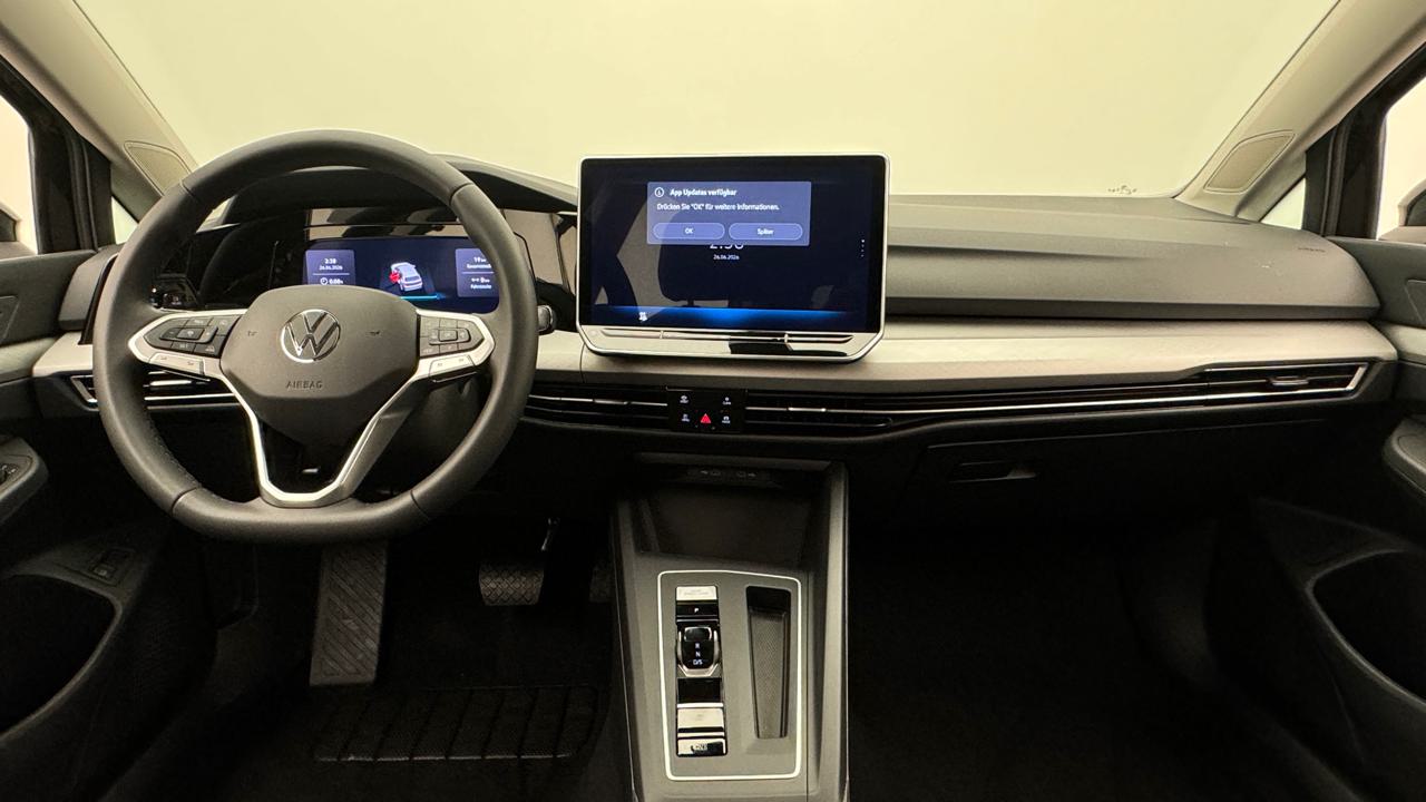 VW<br>Golf VIII 1.5 TSI PHEV Limited
