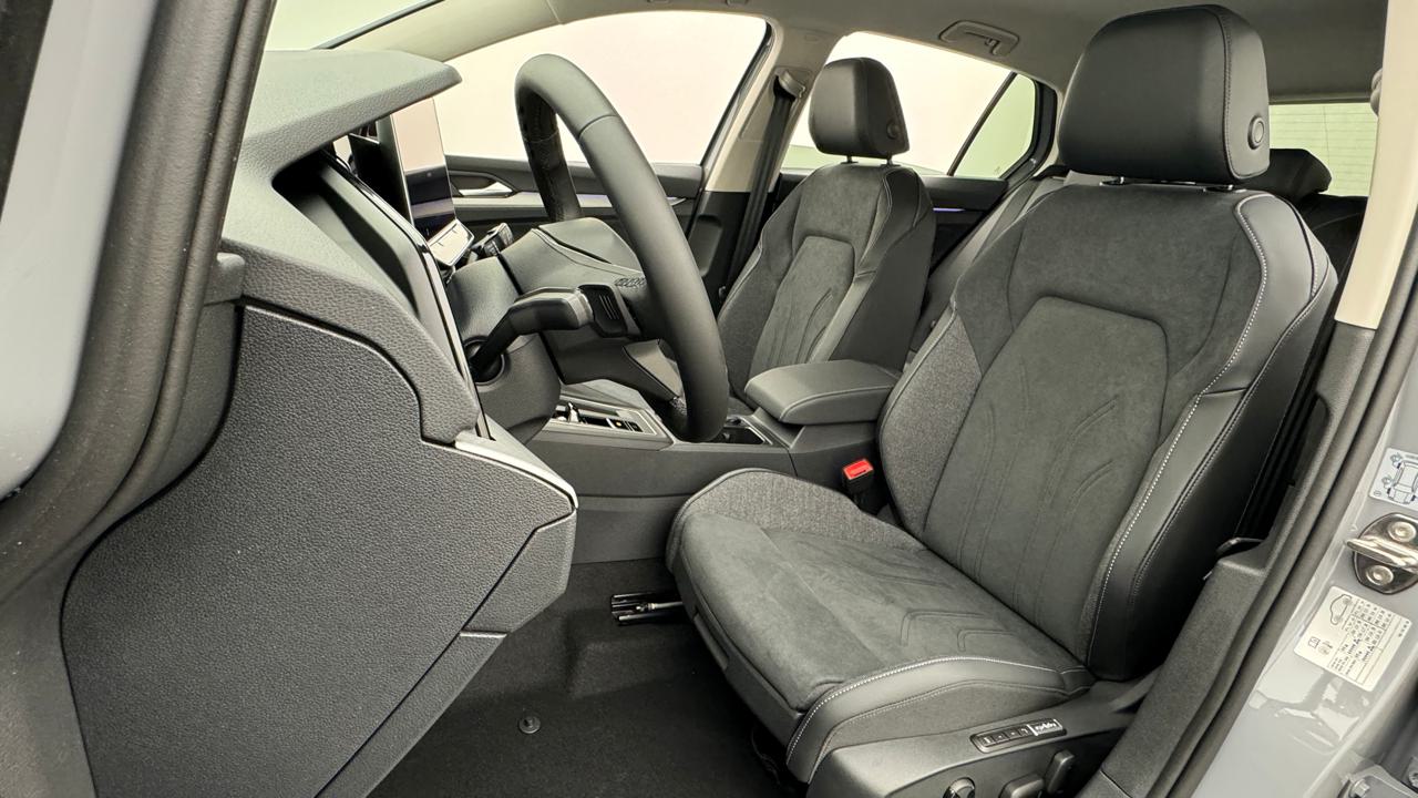 VW<br>Golf VIII 1.5 TSI PHEV Limited