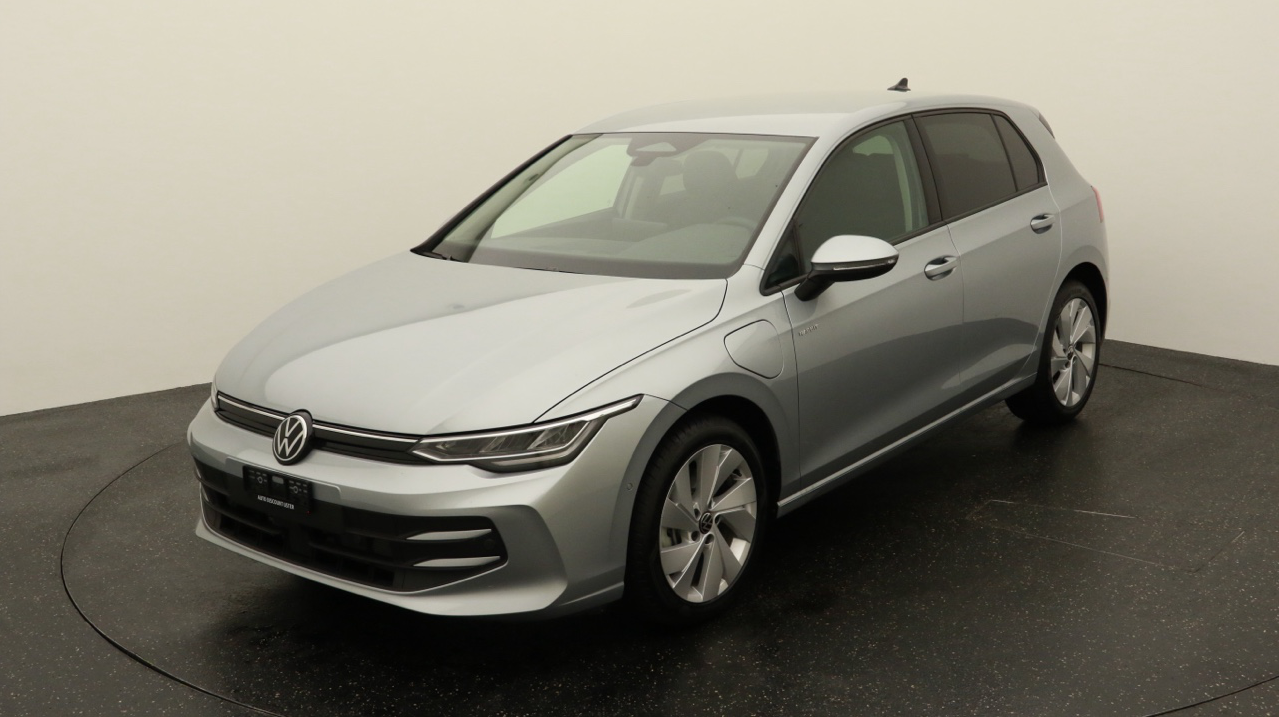 VW<br>Golf VIII 1.5 TSI PHEV Limited