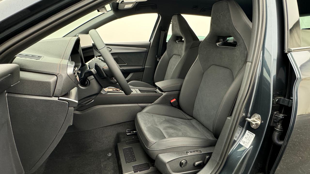 Cupra<br>LEON ST 1.5 e-HYBRID pHEV VZ Black Edition DSG