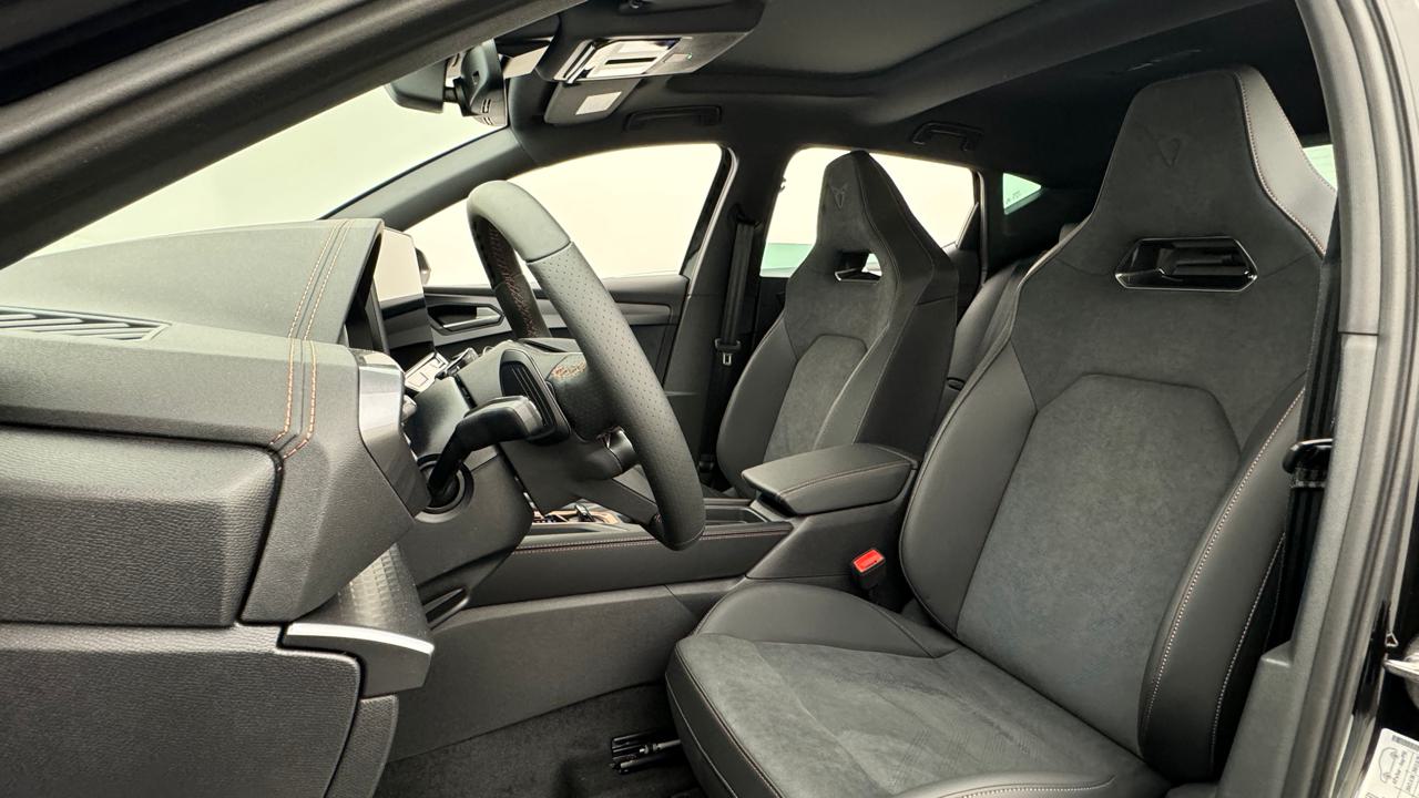 Cupra<br>LEON 1.5 e-HYBRID pHEV VZ Black Edition