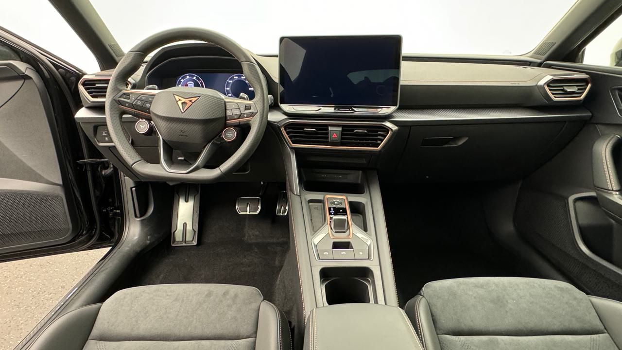 Cupra<br>LEON 1.5 e-HYBRID pHEV VZ Black Edition