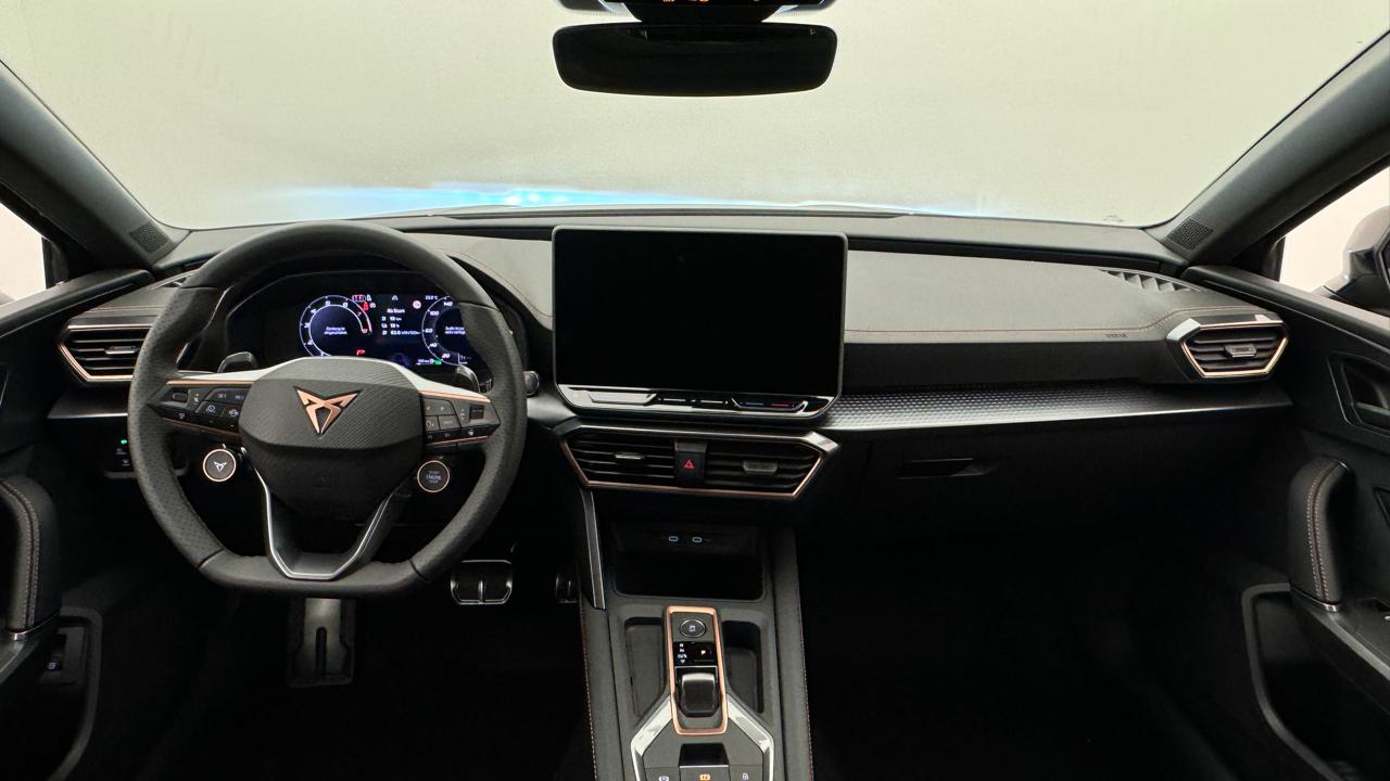 Cupra<br>LEON 1.5 e-HYBRID pHEV VZ Black Edition