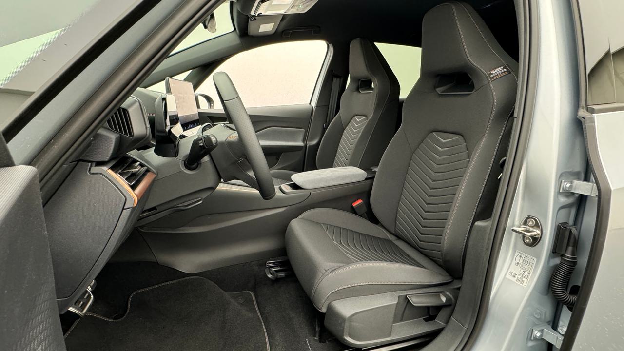 Cupra<br>Born 59 kWh Limited