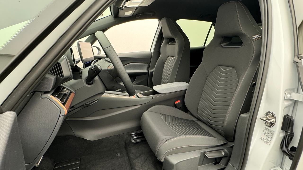 Cupra<br>Born 59 kWh Limited
