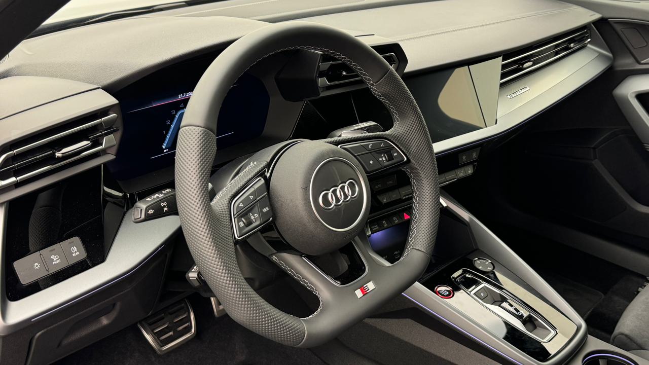 Audi<br>S3 Sportback TFSI quattro S-tronic