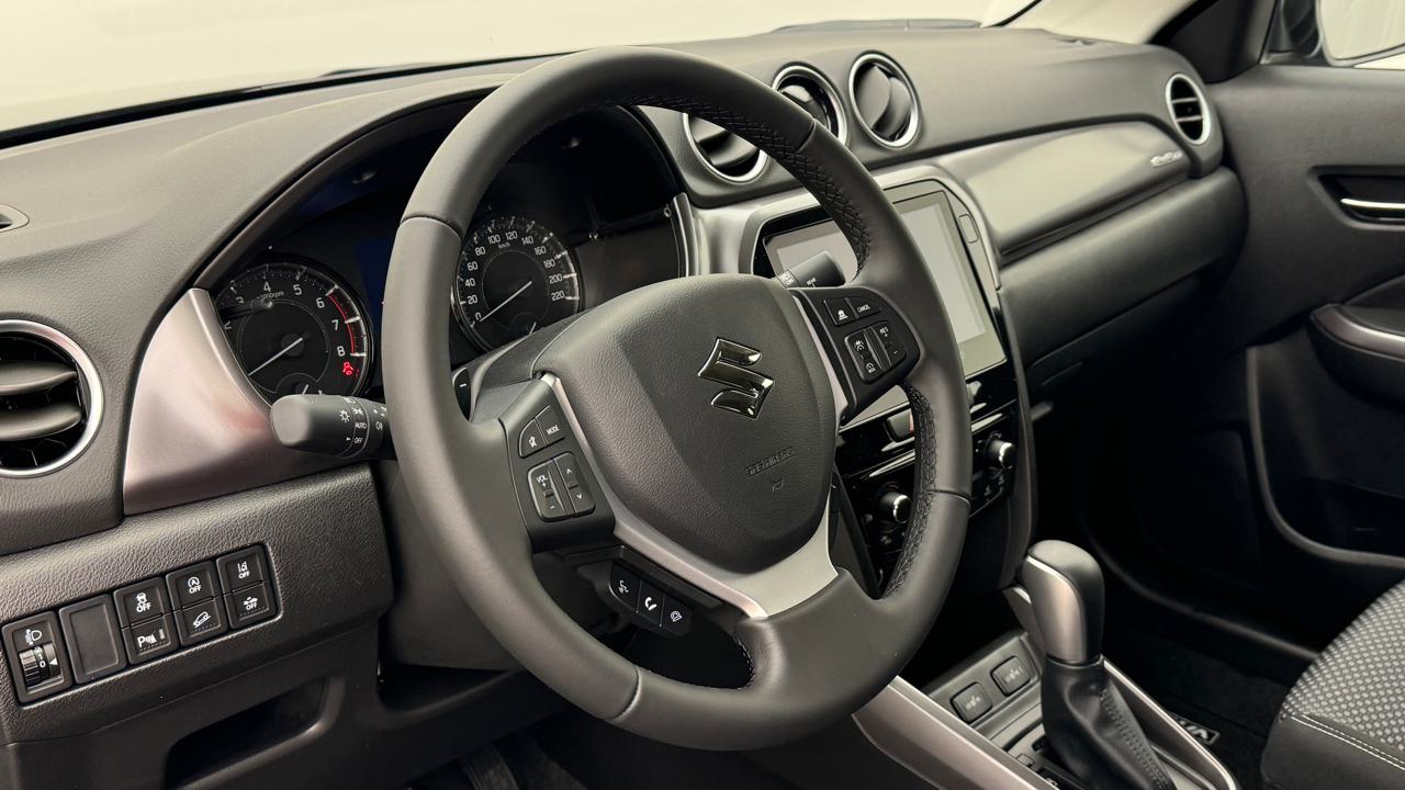 Suzuki<br>Vitara 1.4 Boosterjet Compact + 4x4 Hybrid Automatic