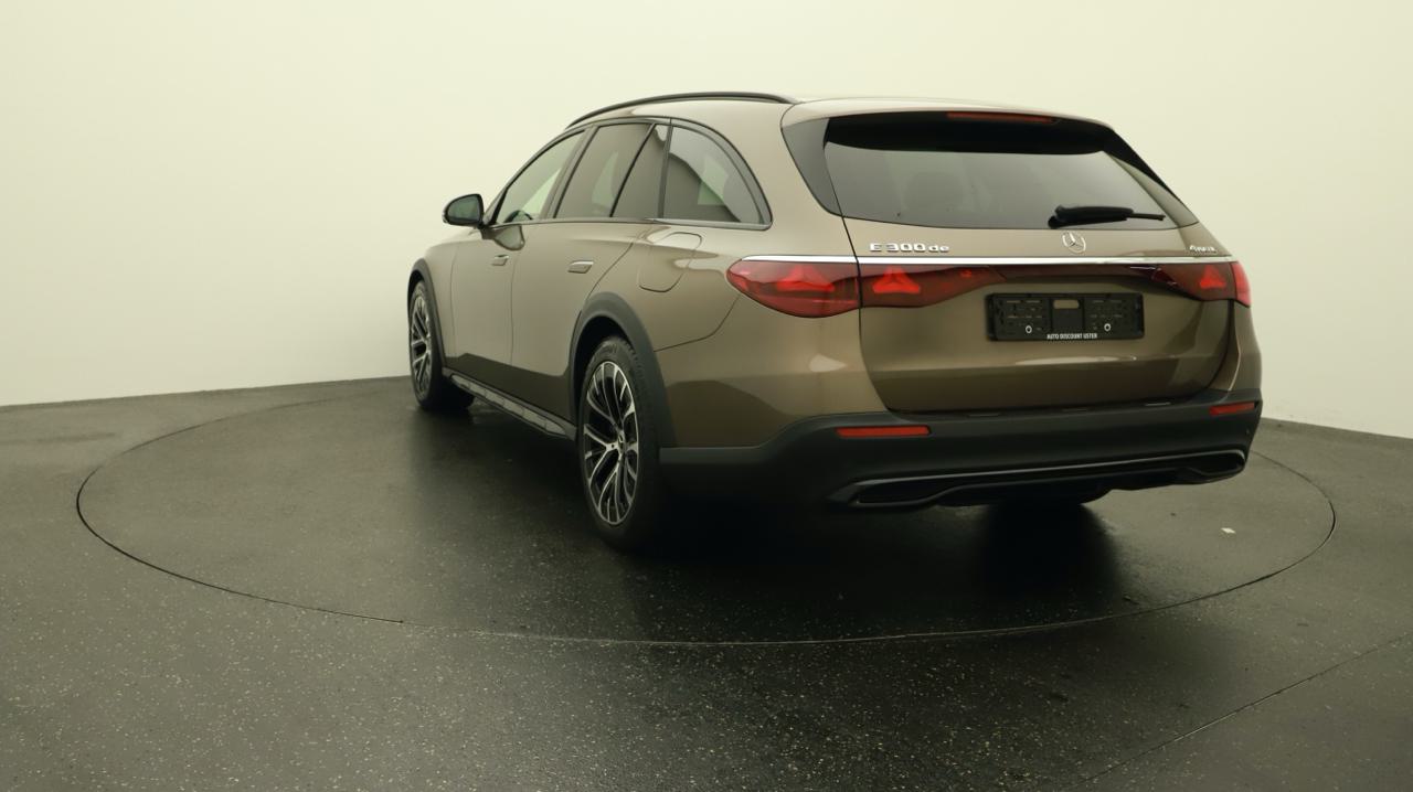 Mercedes<br>E 300 de All-Terrain 4Matic EQ Hybrid 9G-Tronic