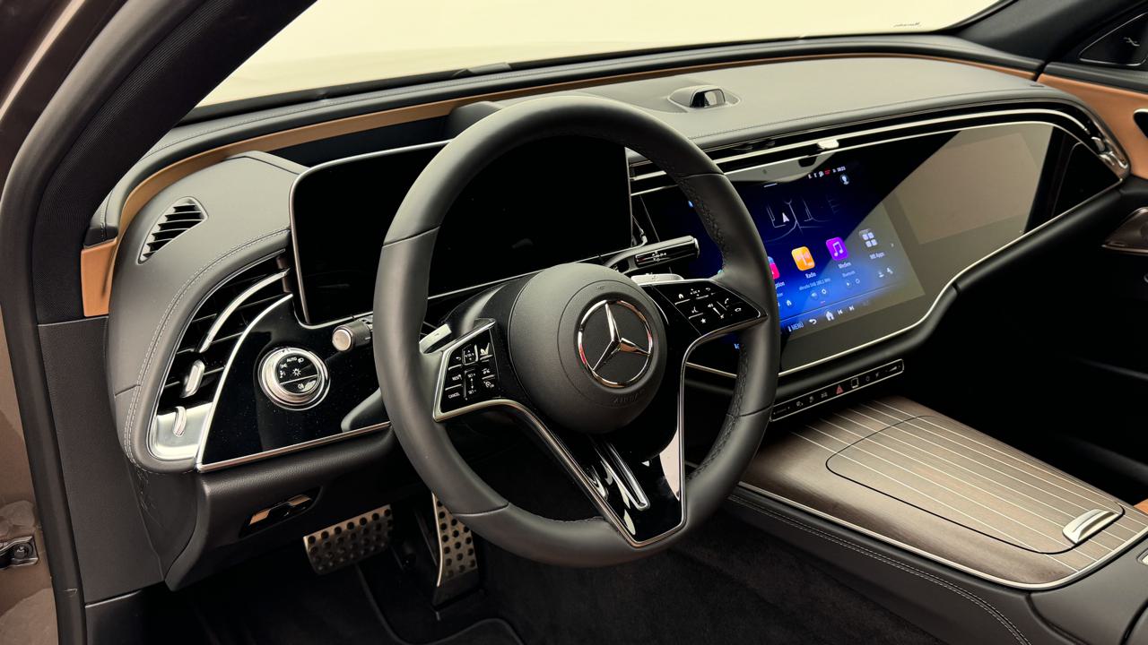 Mercedes<br>E 300 de All-Terrain 4Matic EQ Hybrid 9G-Tronic