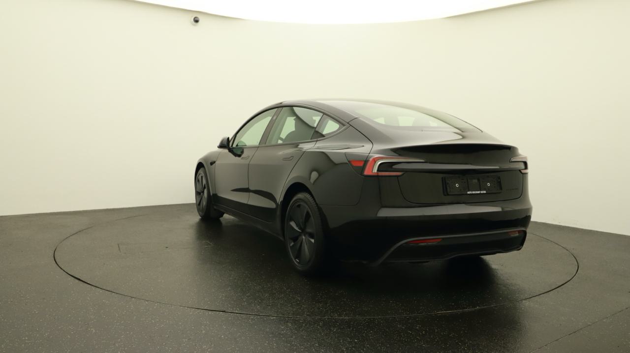 Tesla<br>Model 3 Long Range Dual Motor AWD