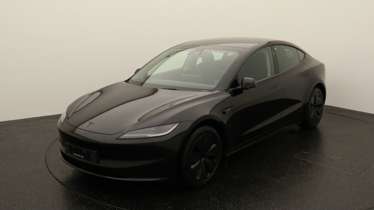 Tesla<br>Model 3 Long Range Dual Motor AWD