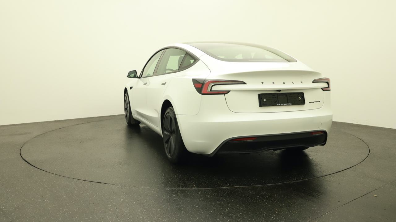Tesla<br>Model 3 Long Range Dual Motor AWD