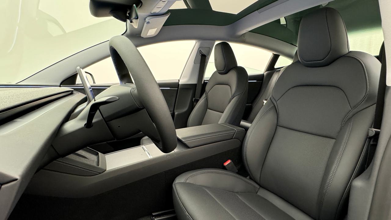 Tesla<br>Model 3 Long Range Dual Motor AWD