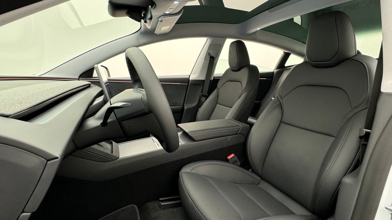Tesla<br>Model 3 Long Range Dual Motor AWD