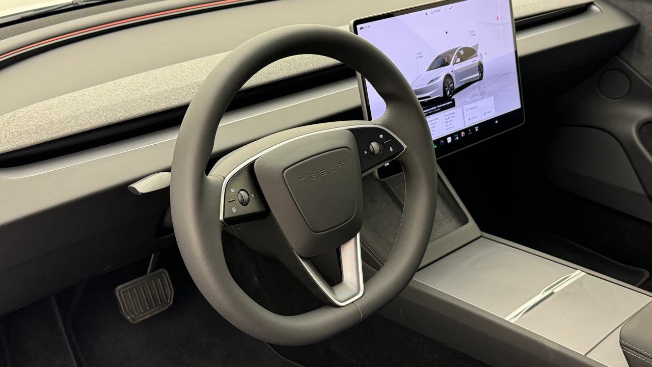 Tesla<br>Model 3 Long Range Dual Motor AWD