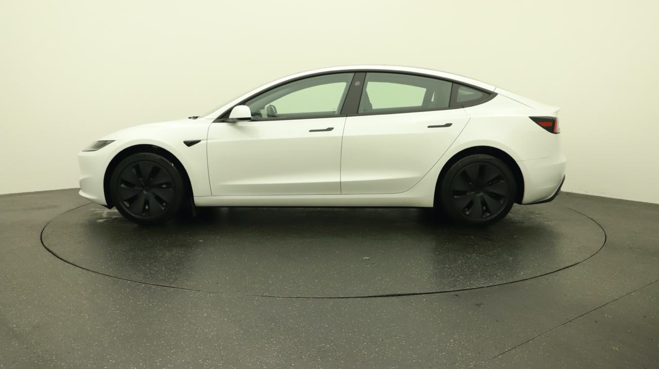 Tesla<br>Model 3 Long Range Dual Motor AWD