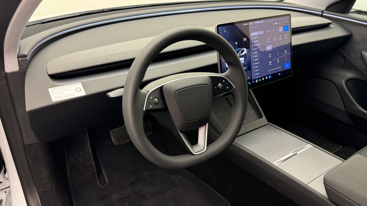 Tesla<br>Model 3 Long Range Dual Motor AWD
