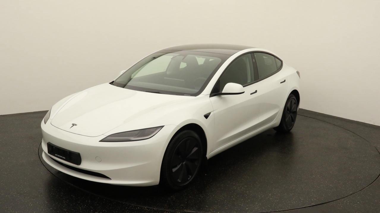 Tesla<br>Model 3 Long Range Dual Motor AWD