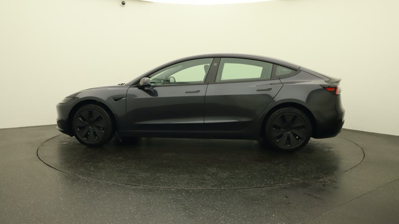 Tesla<br>Model 3 Long Range Dual Motor AWD