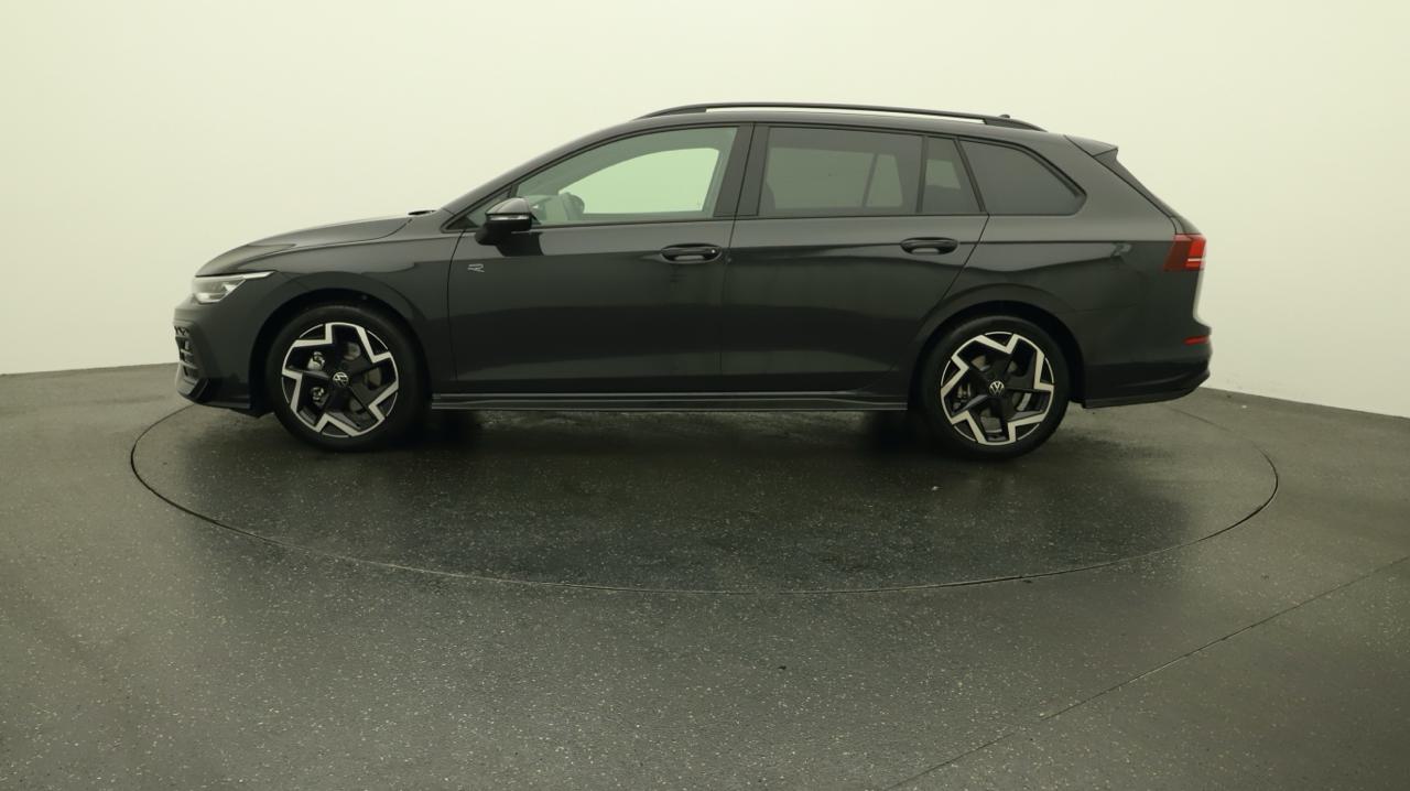VW<br>Golf VIII Variant 1.5 eTSI mHEV R-Line