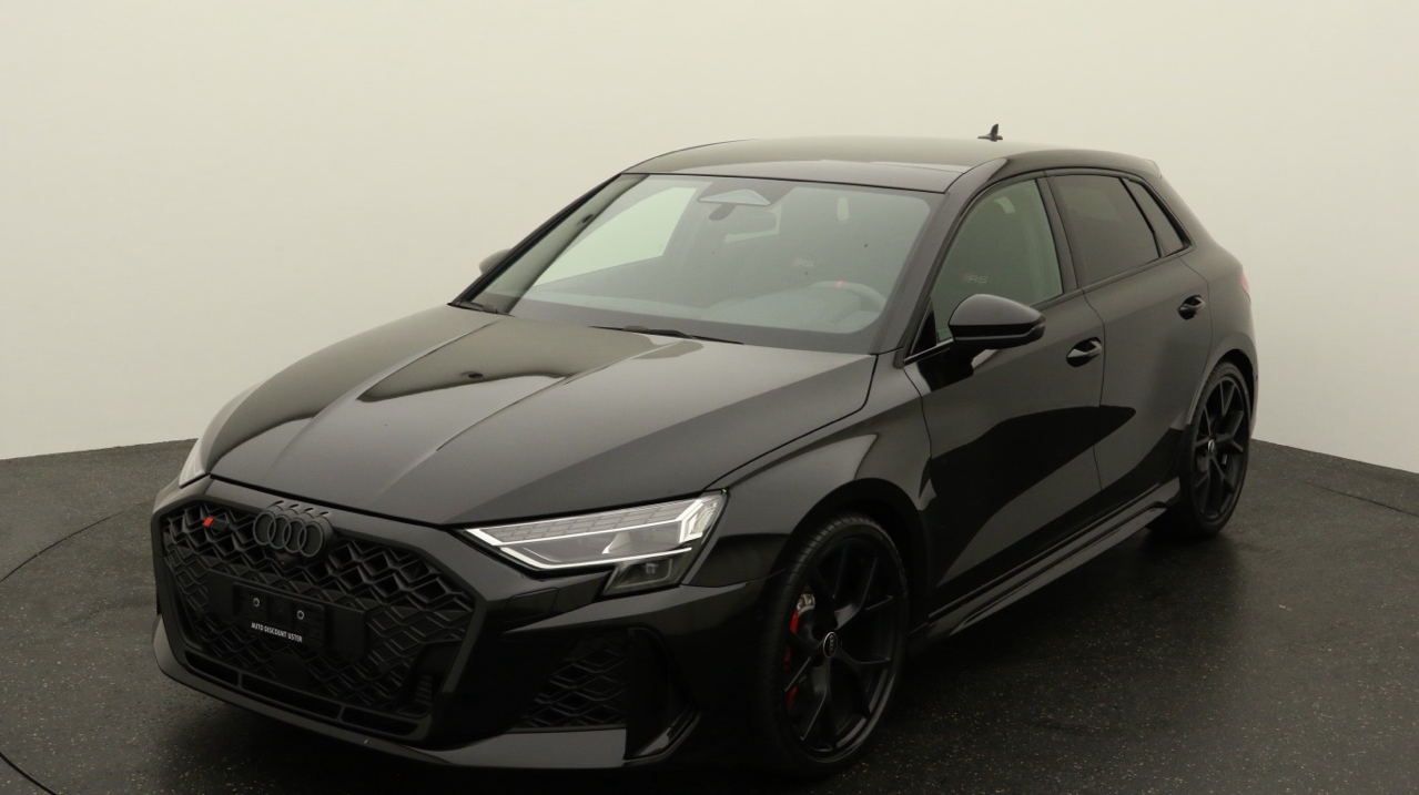 Audi<br>RS3 Sportback 2.5 TSI quattro S-tronic