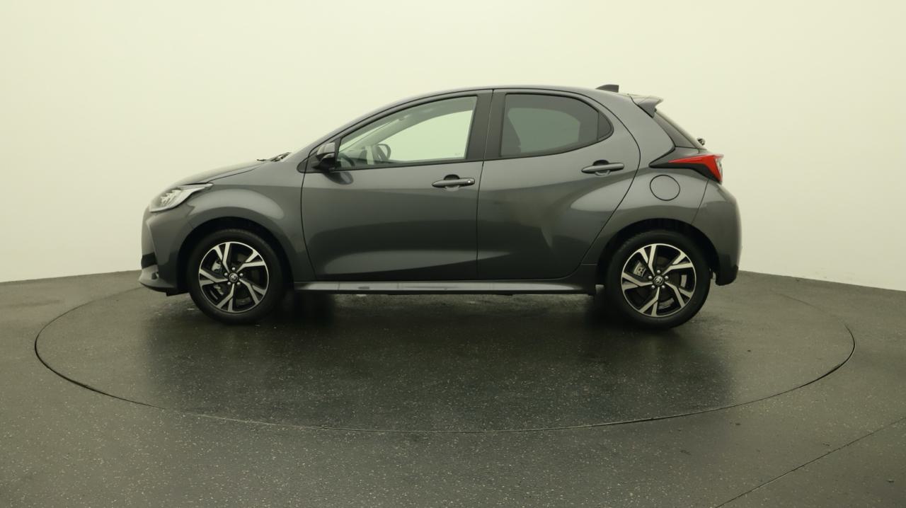 Toyota<br>Yaris 1.5 Sport e-CVT