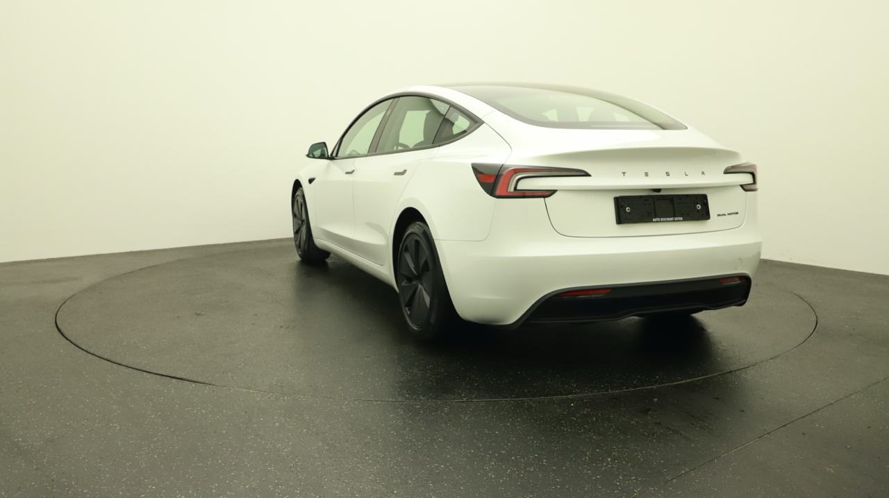 Tesla<br>Model 3 Long Range Dual Motor AWD