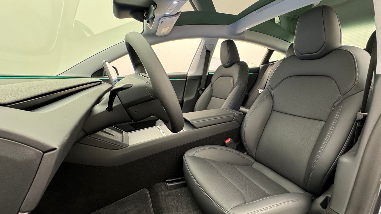 Tesla<br>Model 3 Long Range Dual Motor AWD