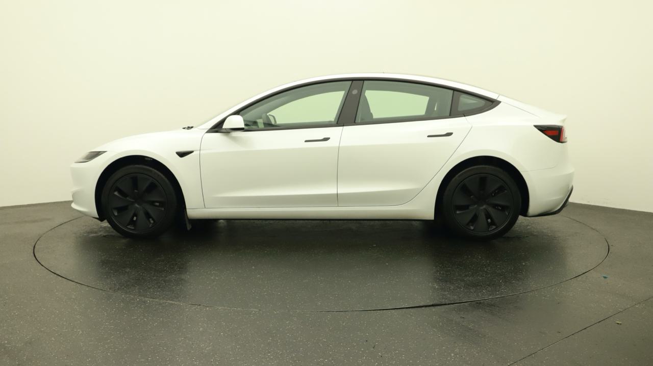 Tesla<br>Model 3 Long Range RWD
