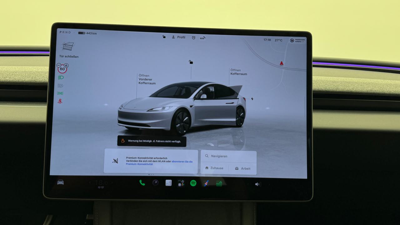 Tesla<br>Model 3 Long Range RWD
