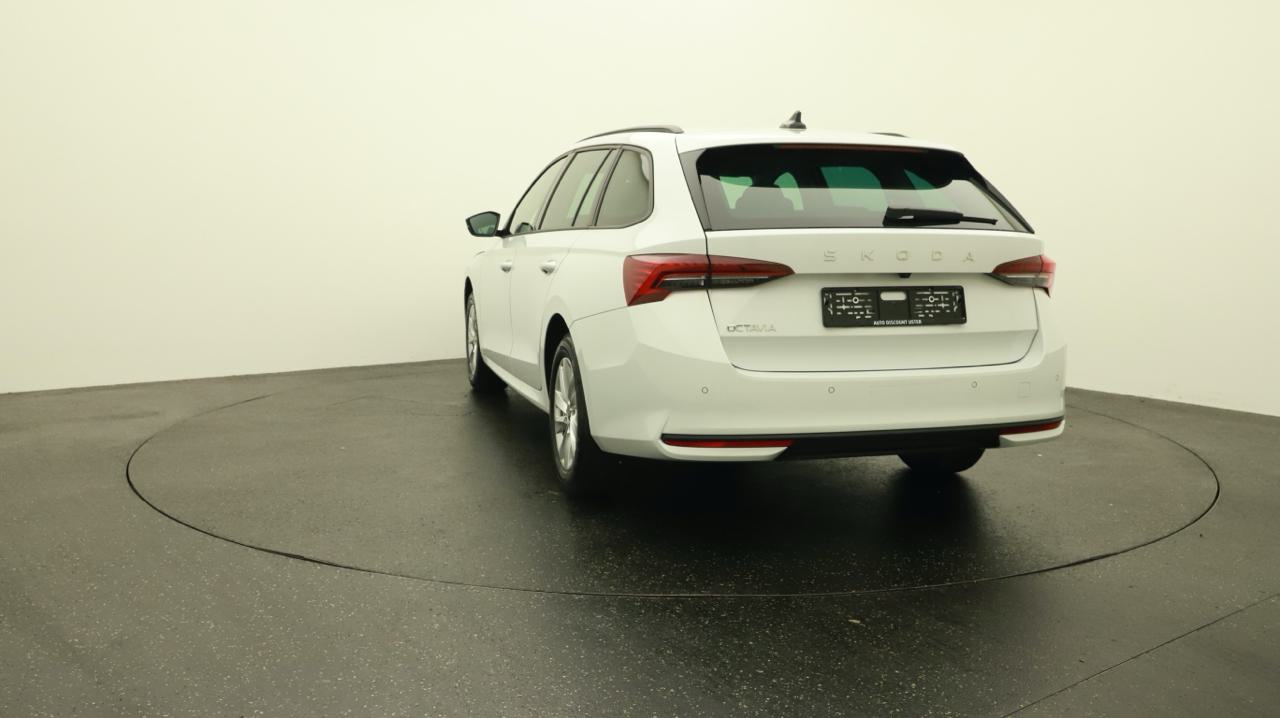 Skoda<br>Octavia Combi 2.0 TDI DSG Selection